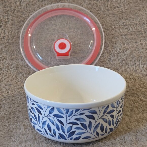 Blue leaf ceramic bowl w/ vented lid, 16 cm - Picture 5 of 7